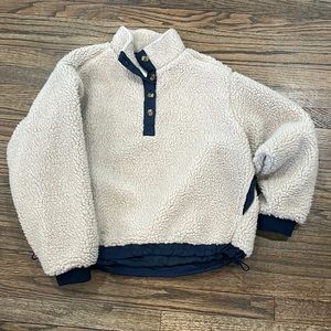American Eagle Sherpa Pull Over